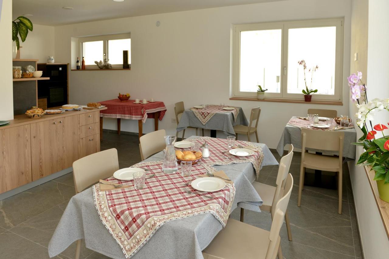 Bed And Breakfast Navis Nave San Rocco Exterior photo